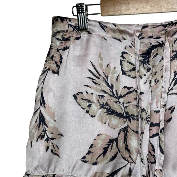 House of Harlow 1960 Tropical Satin Blush Pink PJ shorts SZ. M - Picture 2 of 13